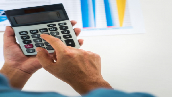 急な出費も安心！即日・週払い、給料前払いOKの介護求人を賢く活用する方法